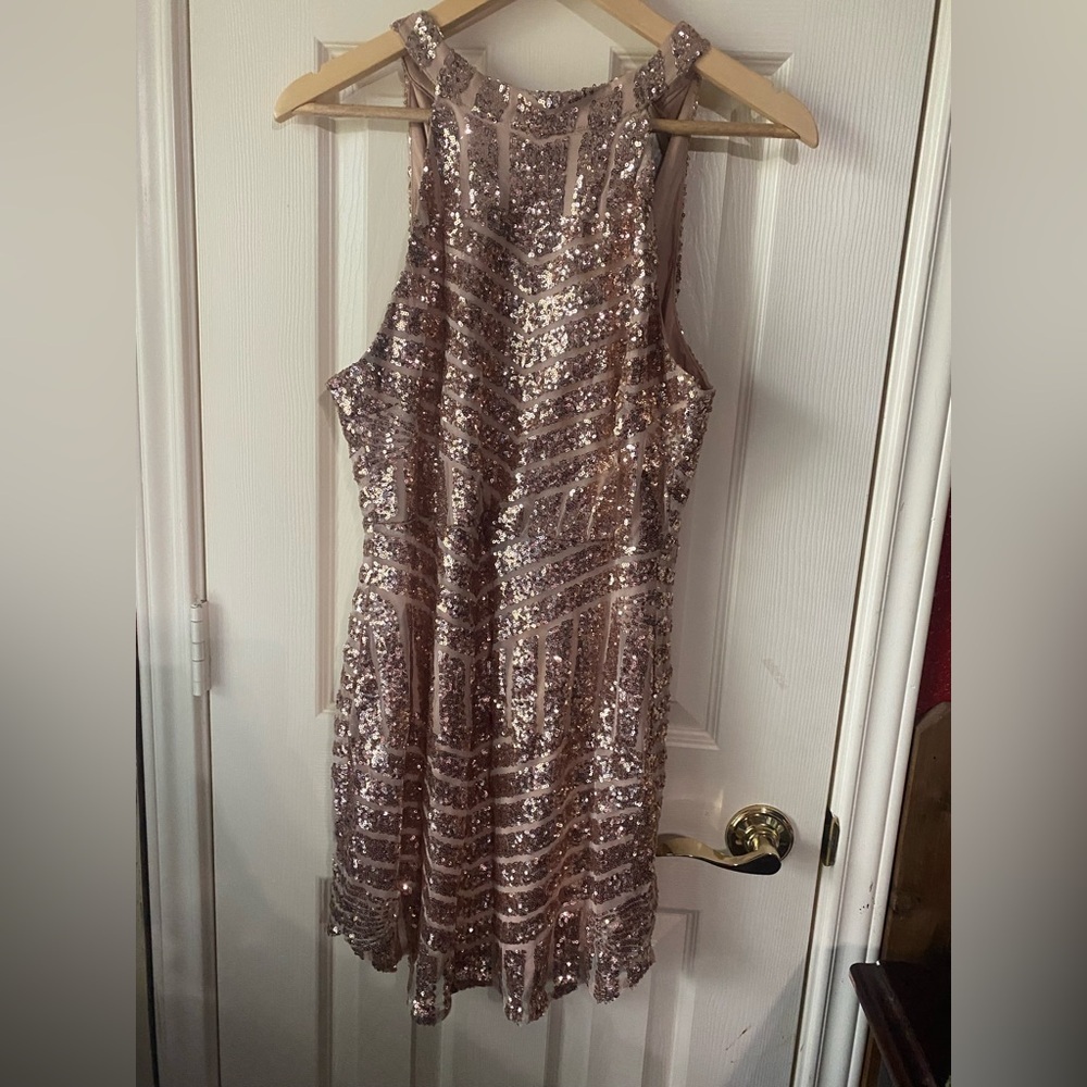 A’gaci NWT halter rose gold sequin mini party dress size L